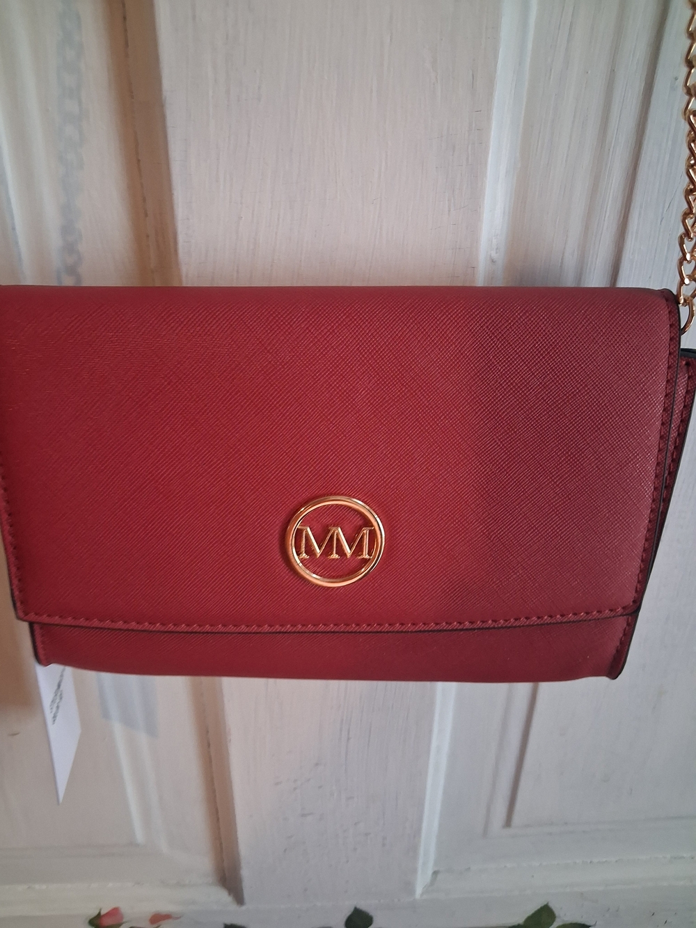 Marilyn Monroe Burgundy Crossbody with Gold Chain